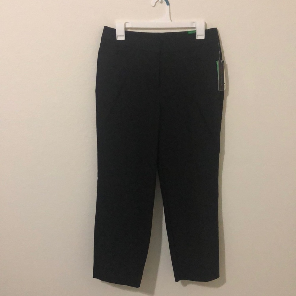 NWT Investments Stretch Crop Pants